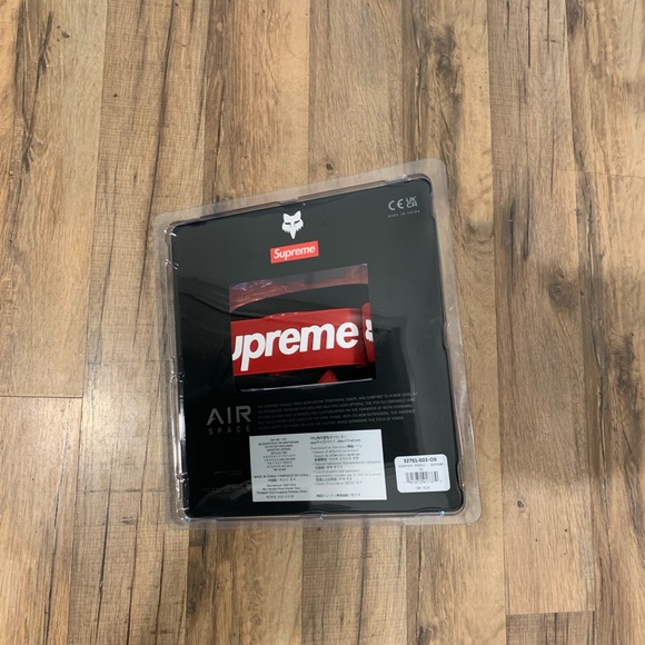 Supreme Fox Racing Goggles - Picture 3 of 3